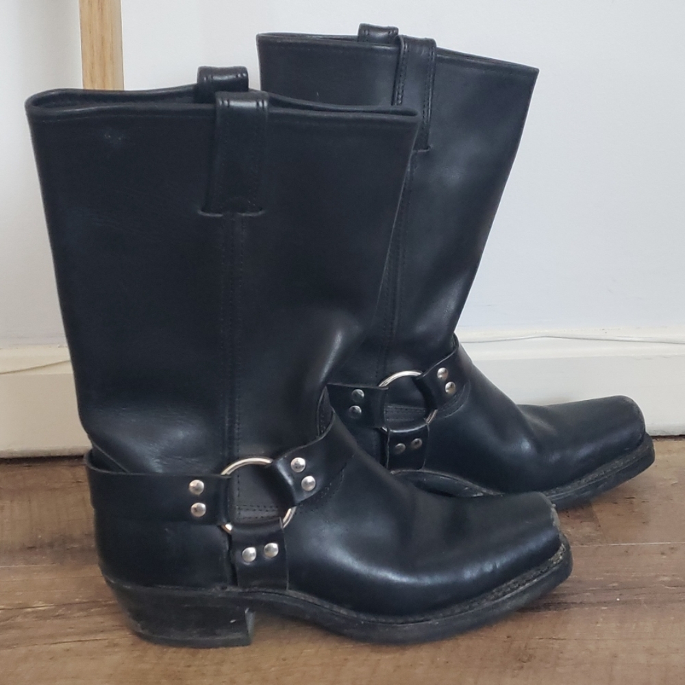 Frye Harness 12R boots